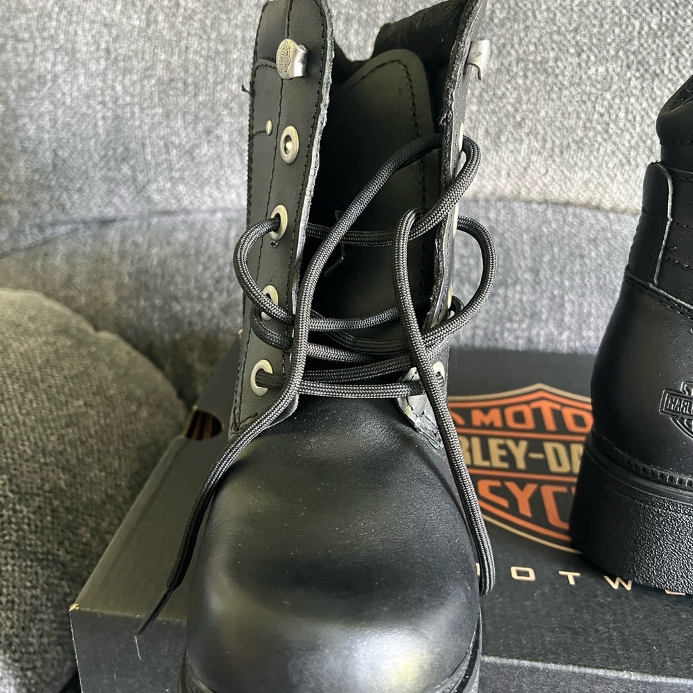 Harley Davidson woman’s boots - Picture 4 of 5